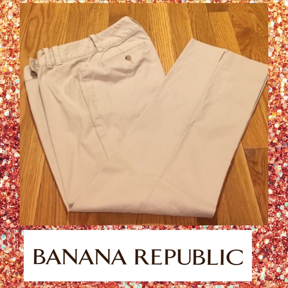 👚Banana Republic Khaki chinos Contoured Fit med sz 6